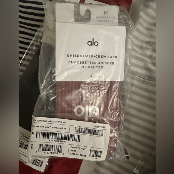 Alo Half Crew Throwback - Picture 3 of 7